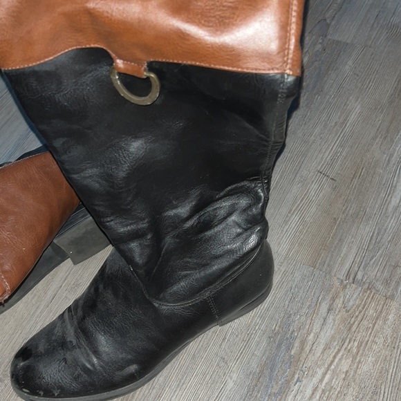 Fall boots - Picture 2 of 2